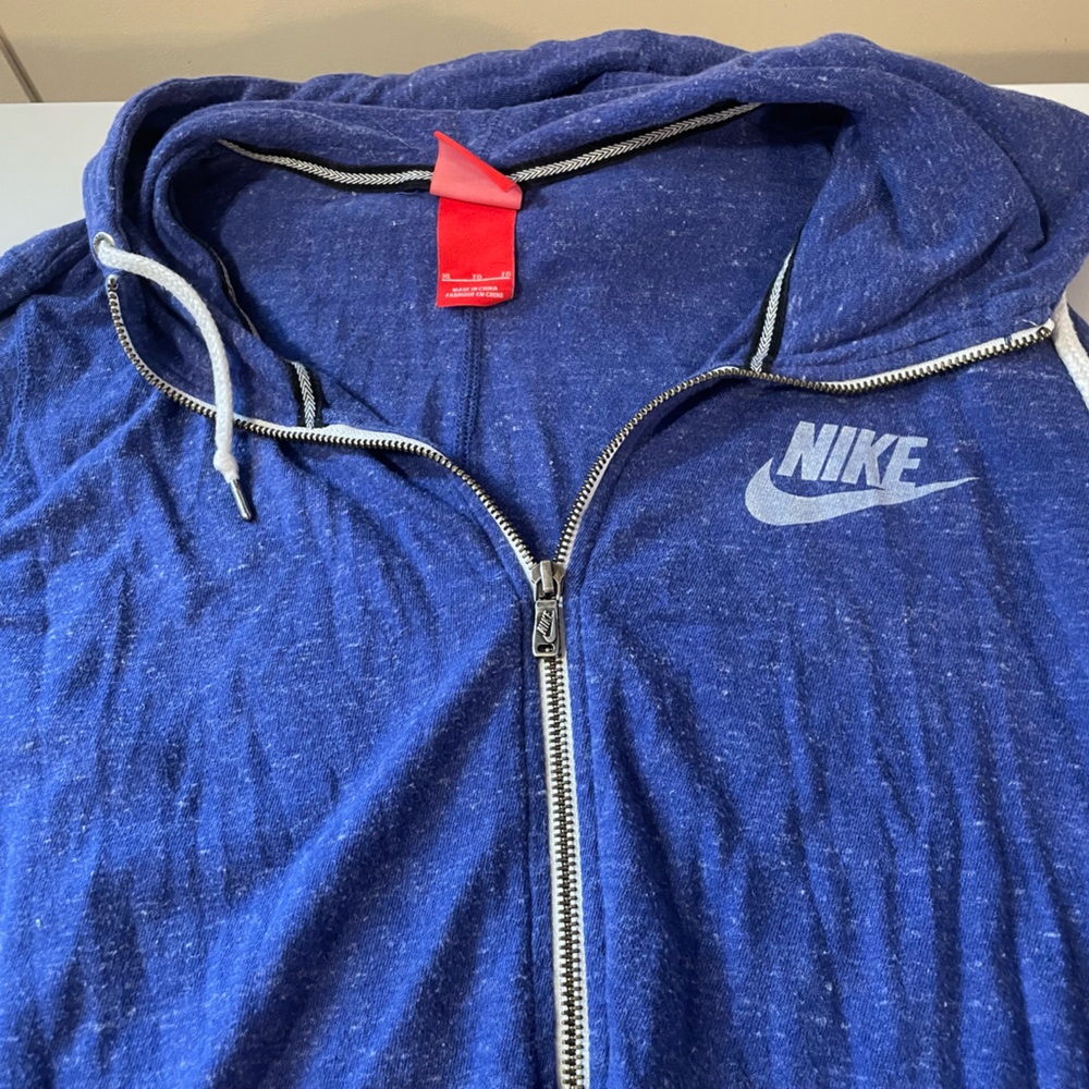 Womens Nike lightweight zip up jacket size XL